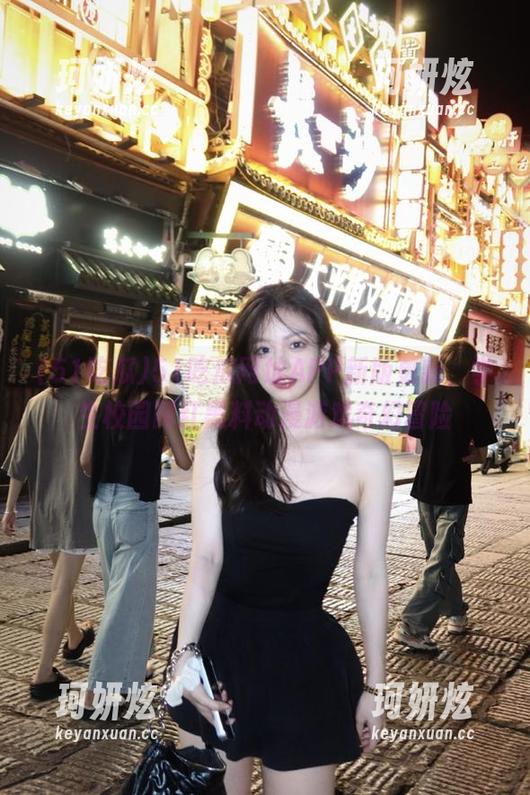 51吃瓜网址APP新版更新，学生校园网红黑料动漫游戏奇幻冒险