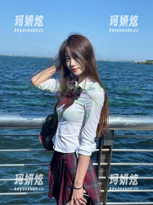 掌握娱乐新动态，尽在“91吃瓜中心”，安卓用户点击链接立即体验吃瓜乐趣！