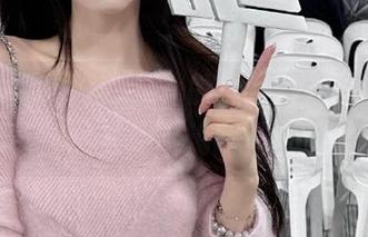 来自hl02.com的最新八卦链接，不看会后悔呀！