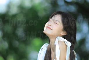 在“hl02.co”上直达吃瓜新世界，了解时下热议话题
