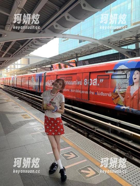 网红黑料吃瓜网页让你第一时间吃透网络黑料