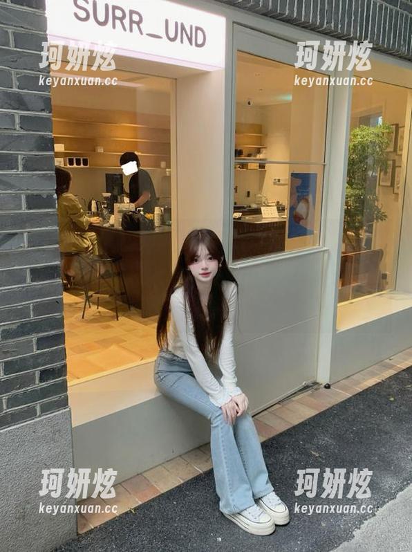 探索黑料吃瓜网在线，直达首页，带你揭开娱乐八卦的神秘面纱，精彩不断！