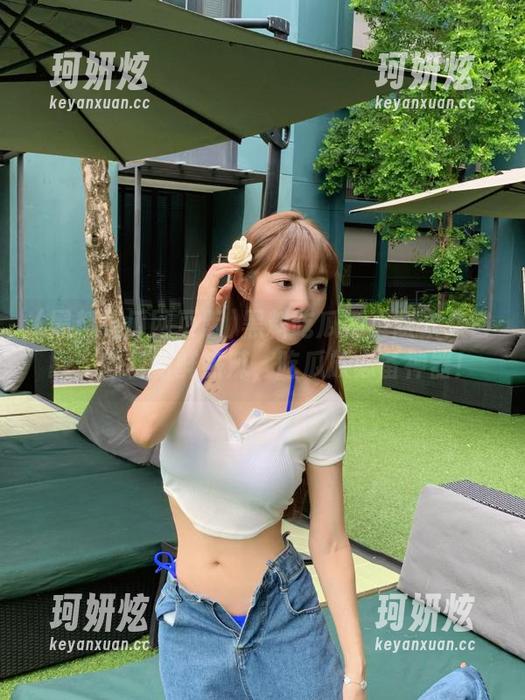 黑料吃瓜网页版永久官网：爆料新鲜热辣，吃瓜族必备神器！