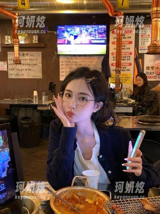 黑料正能量zzzttt传送门：网页带你走进那些未被披露的正能量时刻