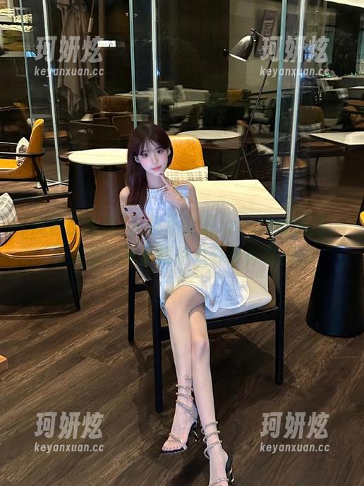 黑料正能量zzzttt传送门，在线直达海量娱乐八卦等你来探秘